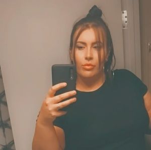 Meet your Posher, Jade